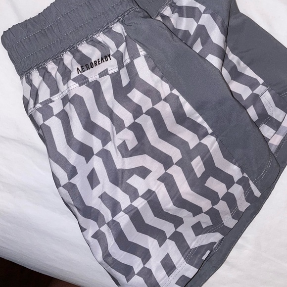 Gray and white shorts - Picture 1 of 6